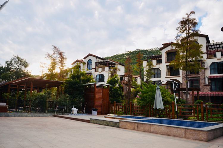 富力养生谷北欧7房14床温泉别墅第3张