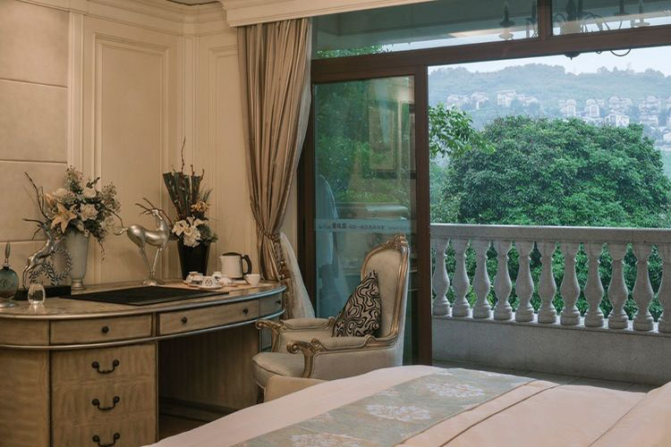 佛冈碧桂园8房9床超豪钻石泳池别墅第27张