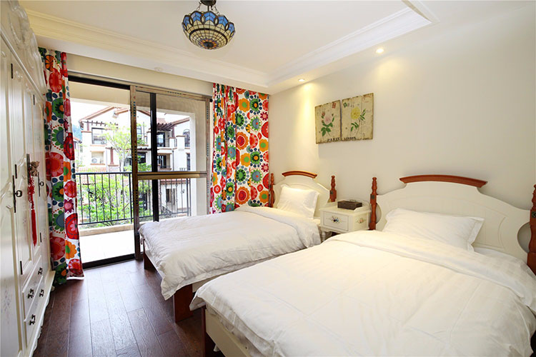 养生谷欧式豪华4房7床联排别墅第26张