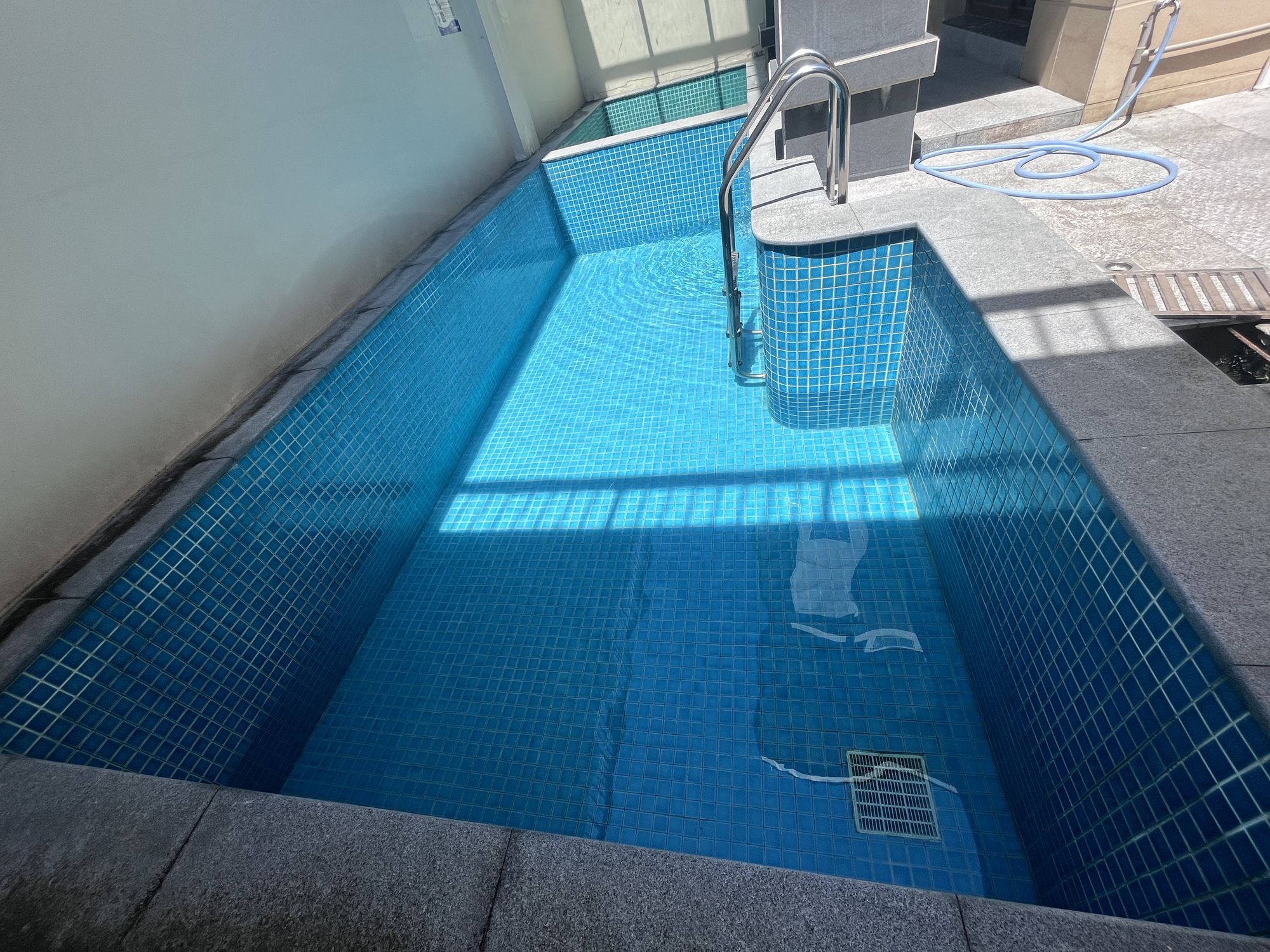  南昆大观5房7床丽雅泳池温泉别墅第3张